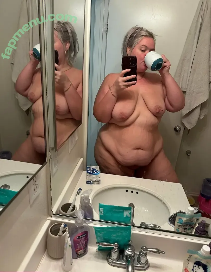 misskakes92 nude photo #0006 (gooddgamesunshine)