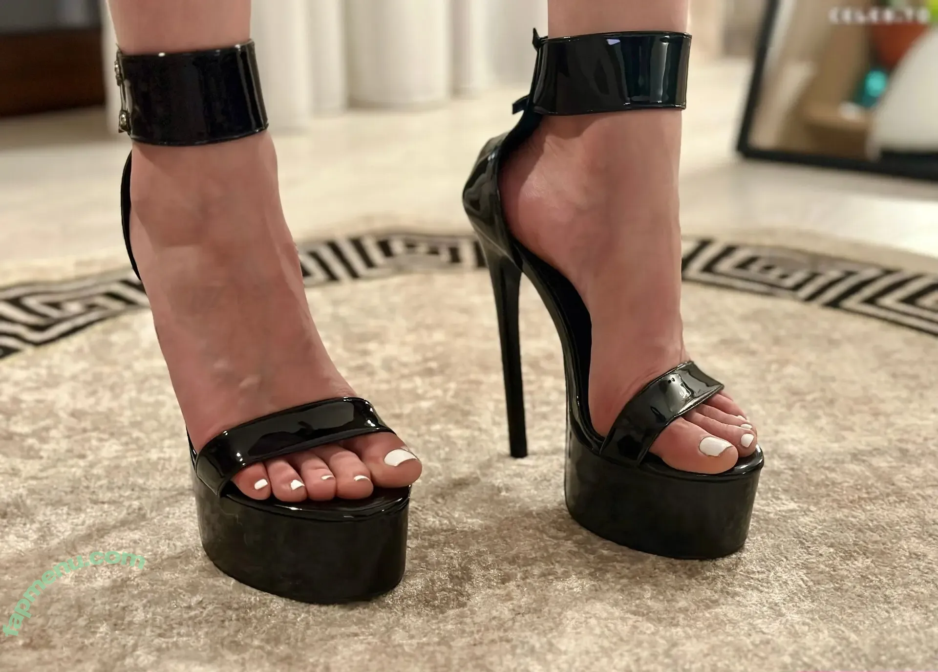 MissKaylaB nude photo #0483 (MissKaylaB)