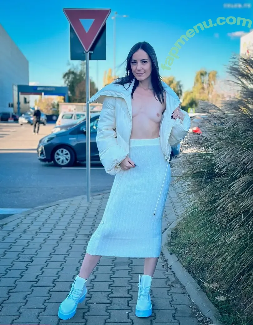 MissKaylaB nude photo #0608 (MissKaylaB)