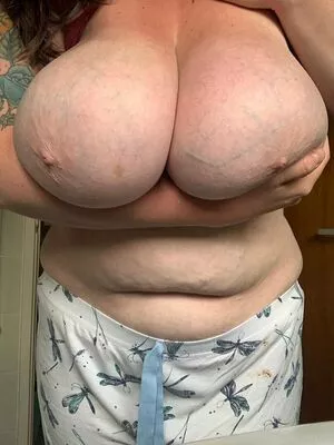 misskcups / misskofficial nude photo #0025