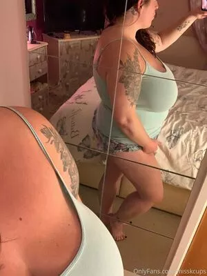 misskcups / misskofficial nude photo #0057