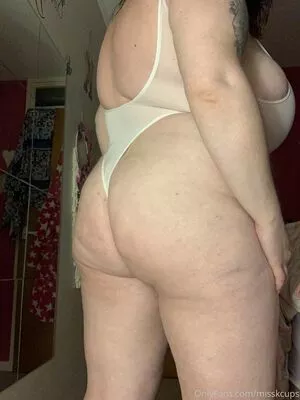 misskcups / misskofficial nude photo #0094