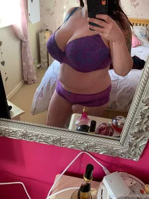 misskcups / misskofficial nude photo #0097