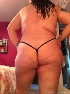 misskcups / misskofficial nude photo #0135