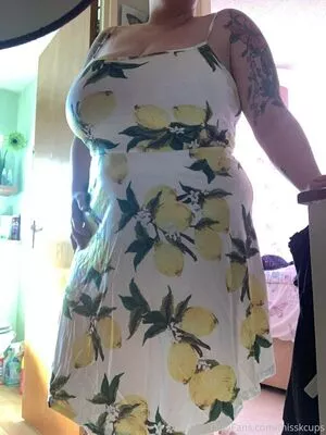 misskcups / misskofficial nude photo #0154