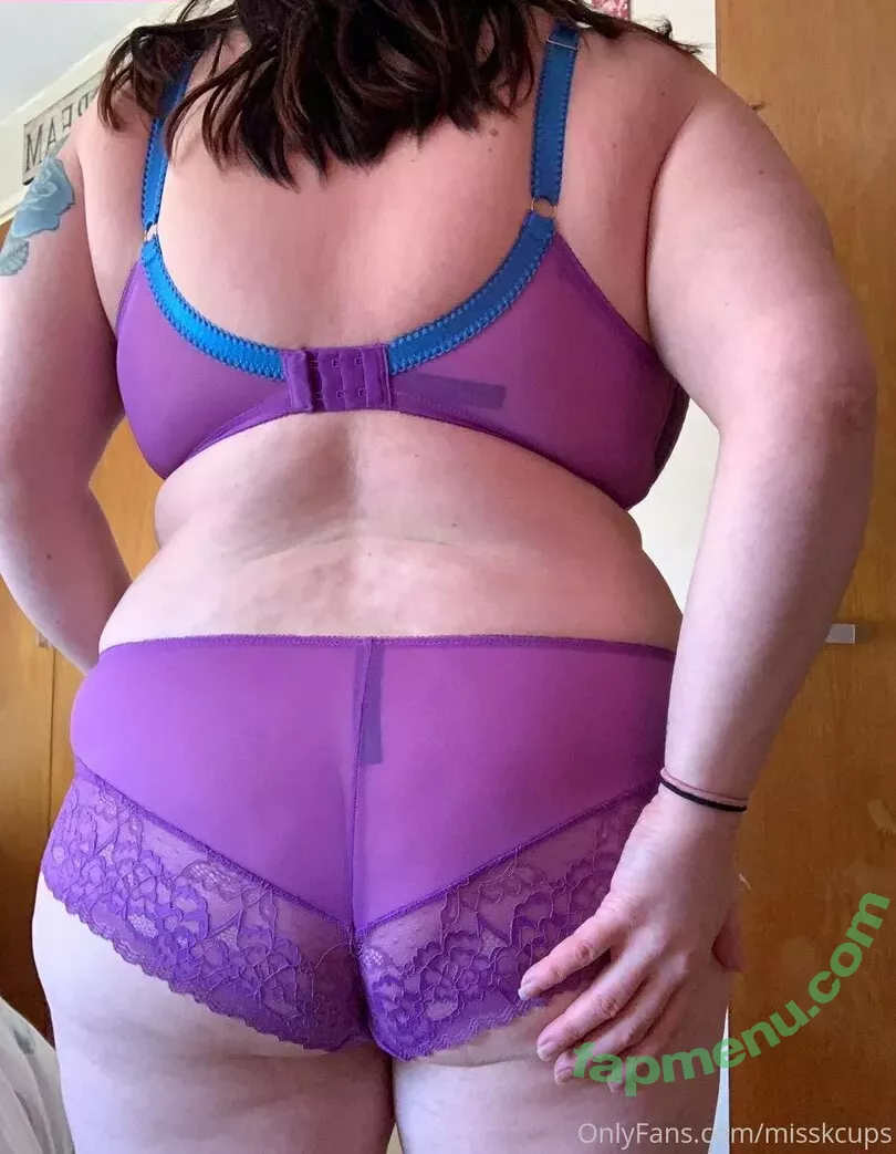 misskcups nude photo #0098 (misskofficial)