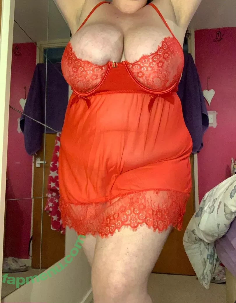 misskcups nude photo #0156 (misskofficial)