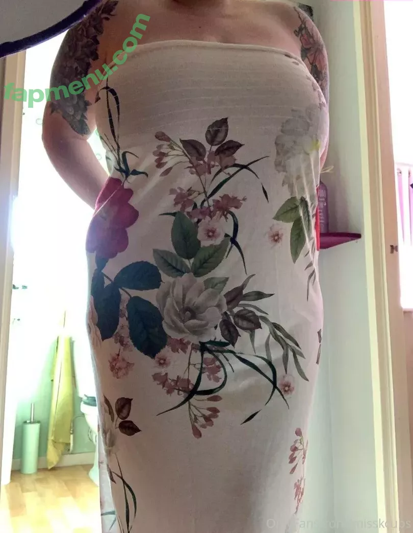 misskcups nude photo #0167 (misskofficial)