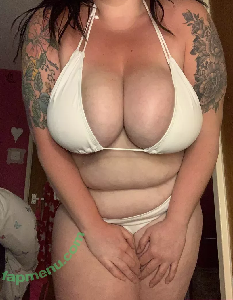 misskcups nude photo #0341 (misskofficial)