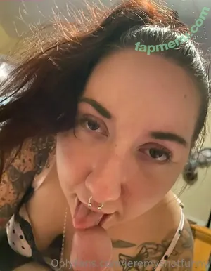 Misskitty1031 / mrsnotfunny nude photo #0006
