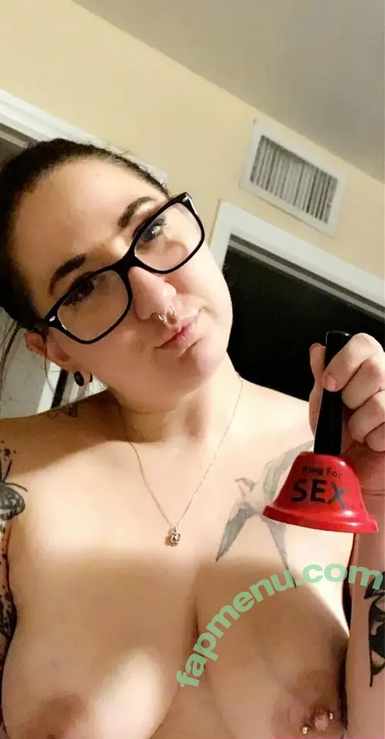 Misskitty1031 nude photo #0009 (mrsnotfunny)