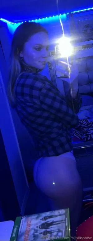 Misslushrose / brittney-bush / lilmissross / misslushrose222 nude photo #0232
