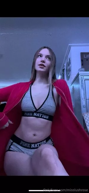 Misslushrose / brittney-bush / lilmissross / misslushrose222 nude photo #0296