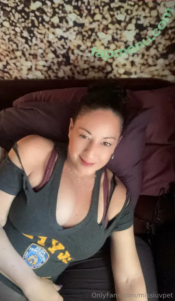missluvpet nude photo #0006 (missluvpet)