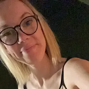 missmandiie / missmandi2023 nude photo #0033