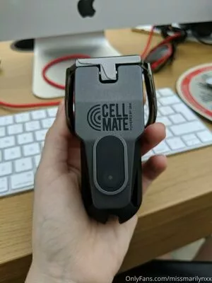 missmarilynxx / margotthr0bbie nude photo #0128