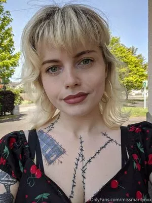 missmarilynxx / margotthr0bbie nude photo #0533