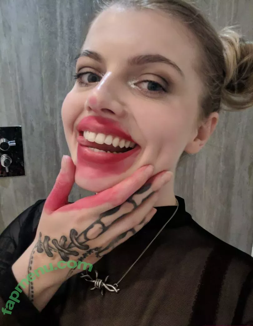 missmarilynxx nude photo #0442 (margotthr0bbie)