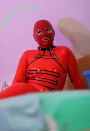 missmaskerade / missmaskeradelatex nude photo #0059