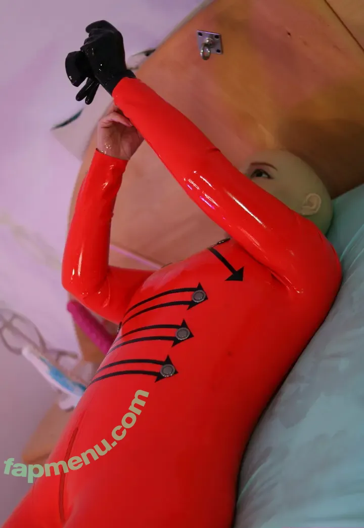 missmaskerade nude photo #0051 (missmaskeradelatex)