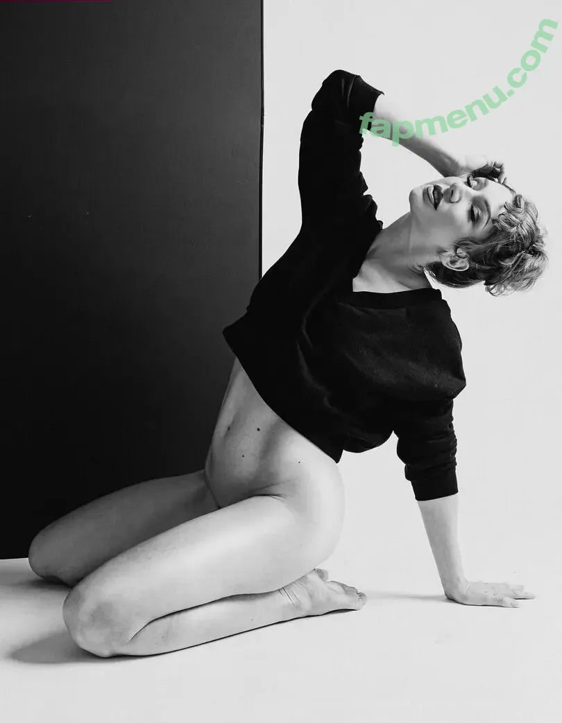 MissMay nude photo #0010 (irl3dwaifu / missmayburlesque)