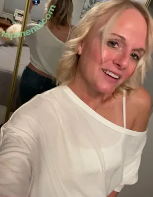  nude photo #0002