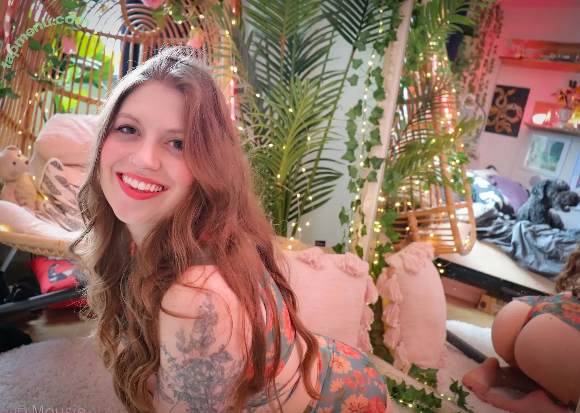 MissMousieMouse nude photo #0191 (Mousie / Yogscast / _mousie_mouse)