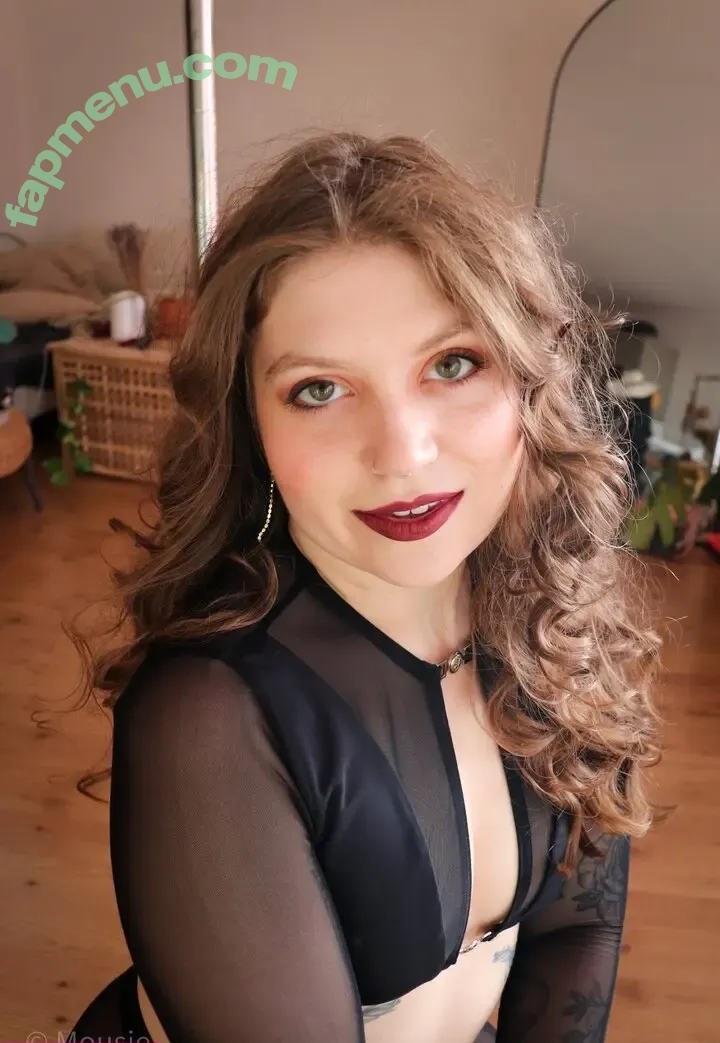 MissMousieMouse nude photo #0216 (Mousie / Yogscast / _mousie_mouse)
