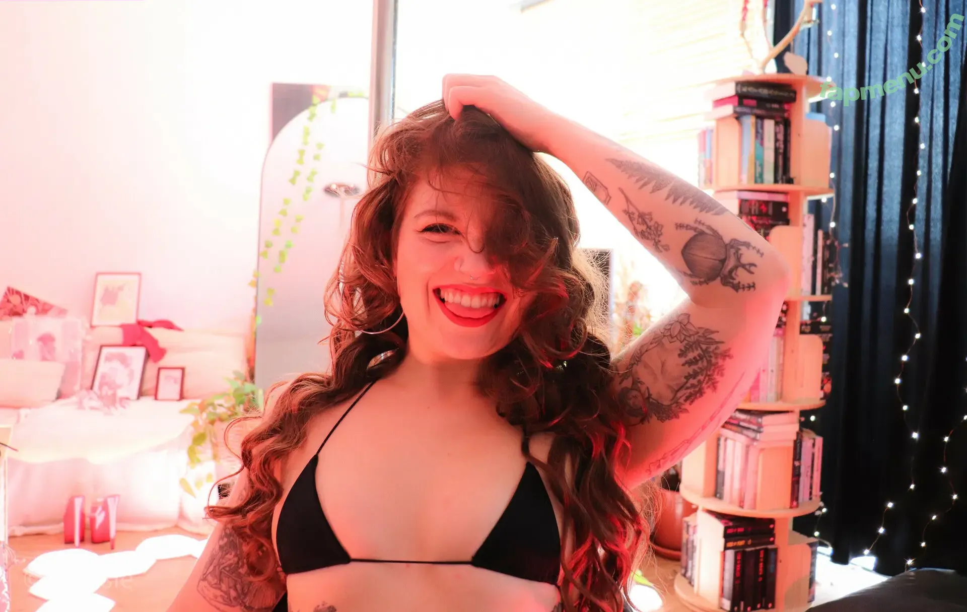 MissMousieMouse nude photo #0436 (Mousie / Yogscast / _mousie_mouse)