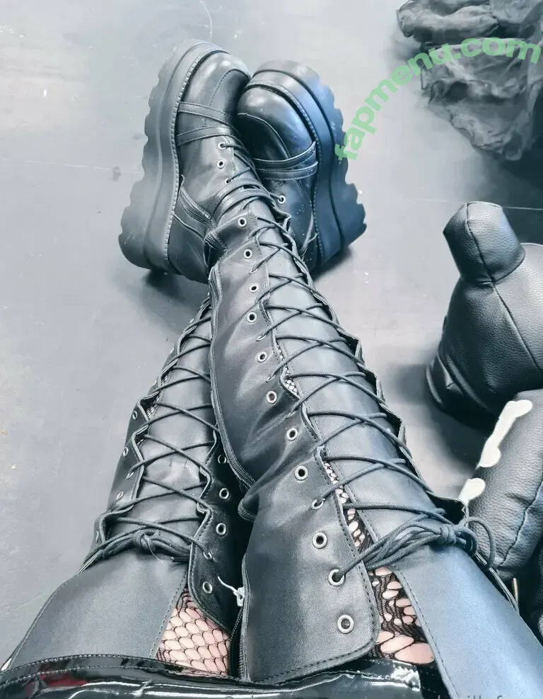 misspeggydeville nude photo #0003 (misspelledevil)