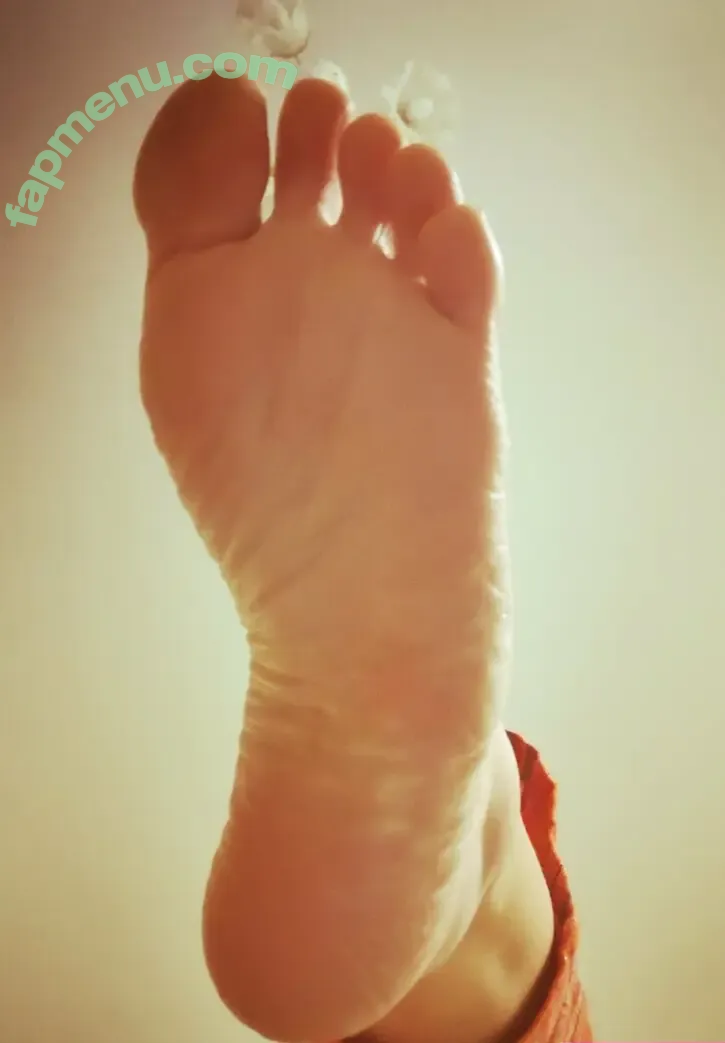 missplayfeet nude photo #0040 (missplayfeet)