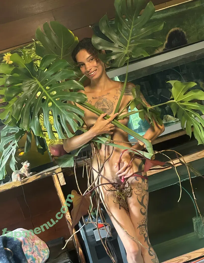 misspolycincinnati nude photo #0064 (misspolycincinnati)