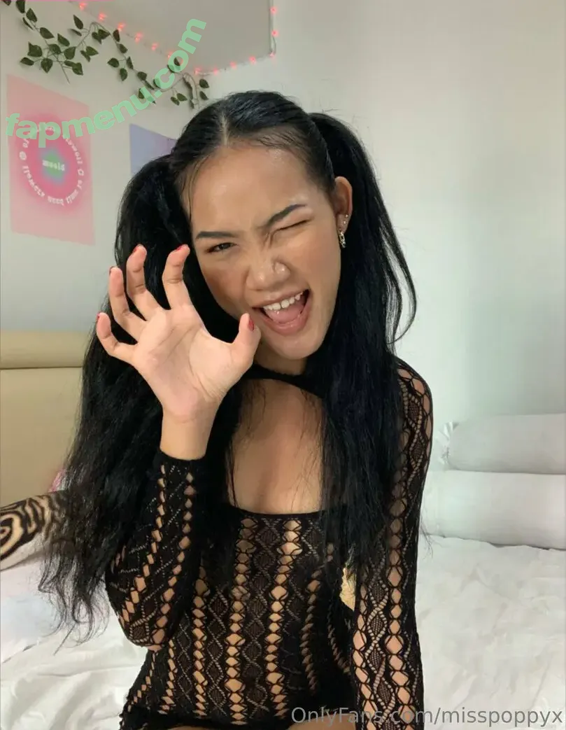 misspoppyx nude photo #0026 (misspoppyyy)