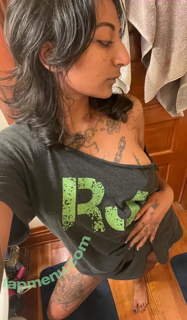 missprankz nude photo #0032 (missprankz)