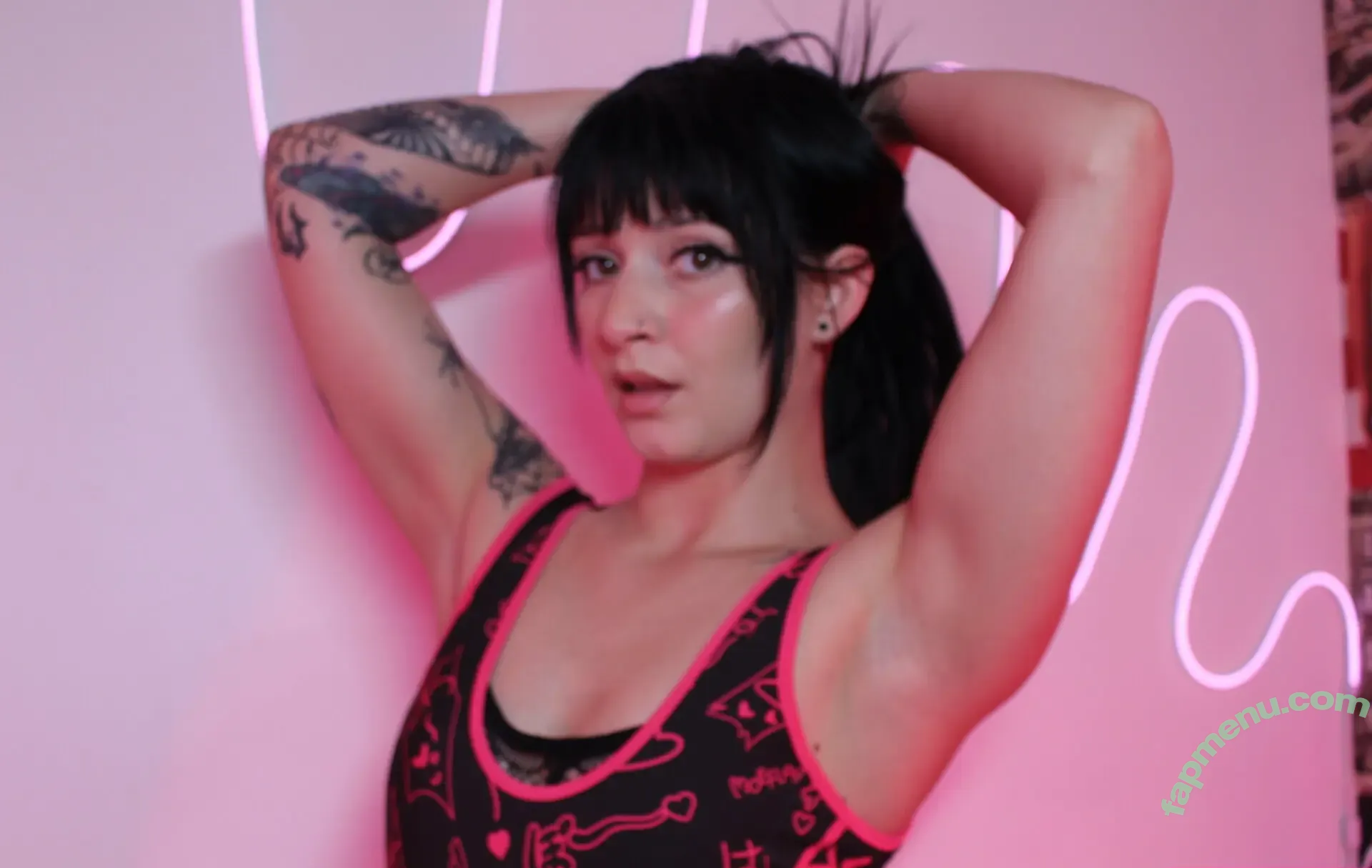 missqueenblue nude photo #0005 (missqueenblue)