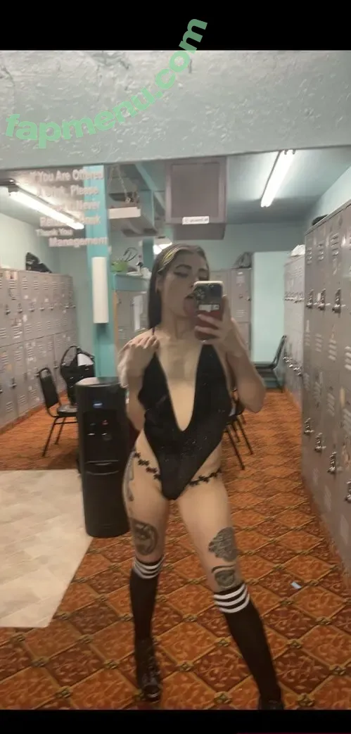 missqueenblue nude photo #0031 (missqueenblue)