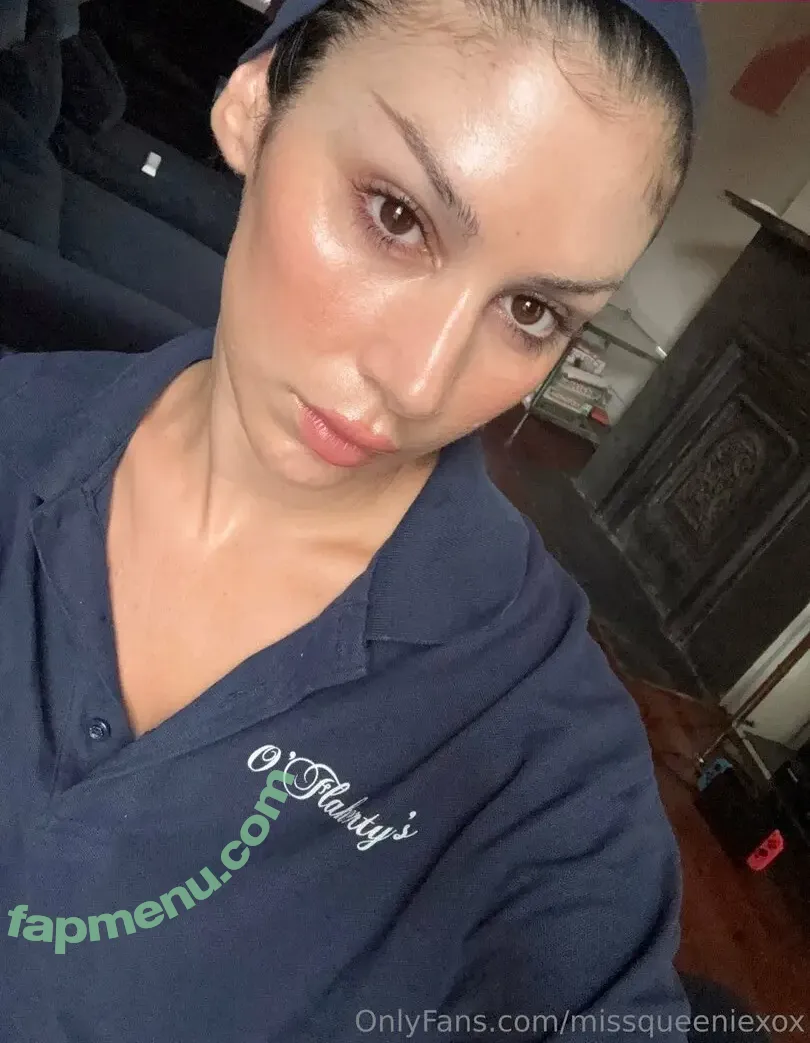 MissQueenieXOX nude photo #0324 (missqueeniexo / missqueeniexoxo)