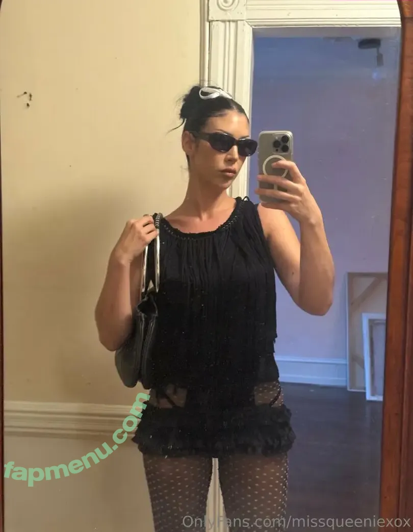 MissQueenieXOX nude photo #0349 (missqueeniexo / missqueeniexoxo)
