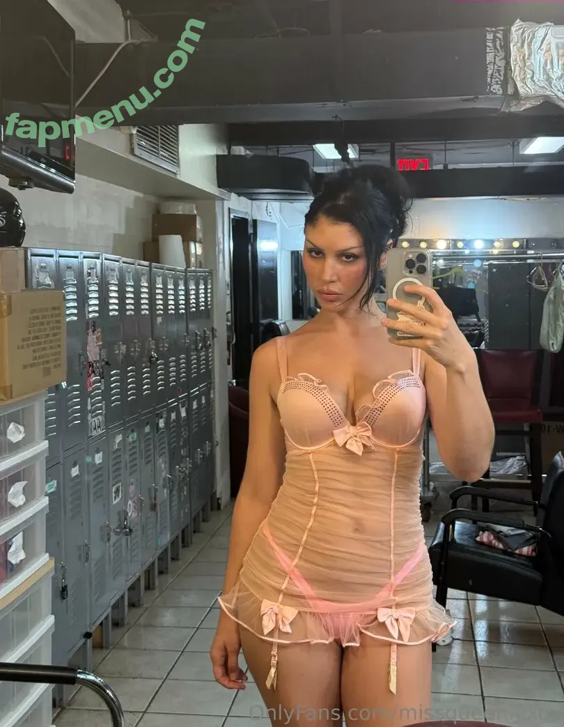 MissQueenieXOX nude photo #0350 (missqueeniexo / missqueeniexoxo)