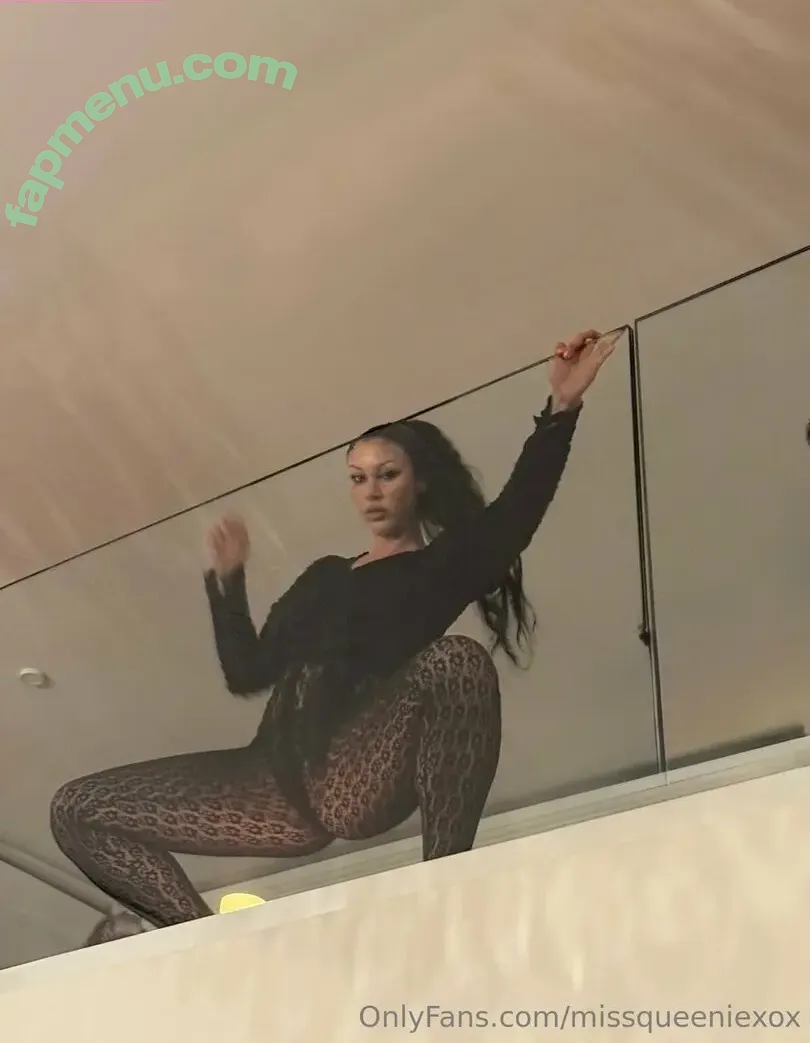 MissQueenieXOX nude photo #0355 (missqueeniexo / missqueeniexoxo)