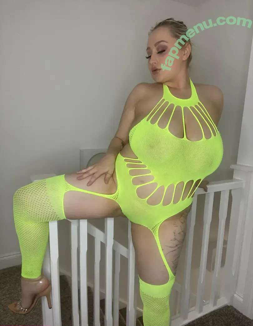 Missrachaelcx nude photo #0353 (Emma Rachael Collins / rachael_c94x)