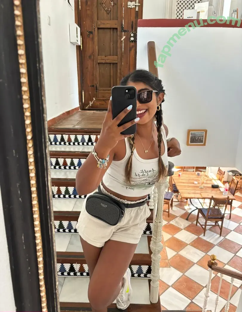 missrinaroxx nude photo #0010 (lifewithrina101)