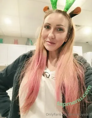 missroyalkc / missroyaltyxoxo nude photo #0017