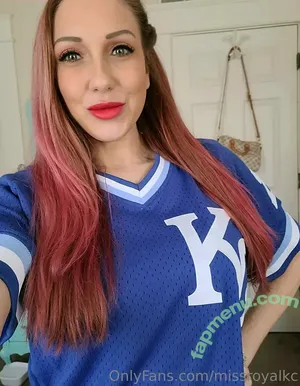 missroyalkc / missroyaltyxoxo nude photo #0036