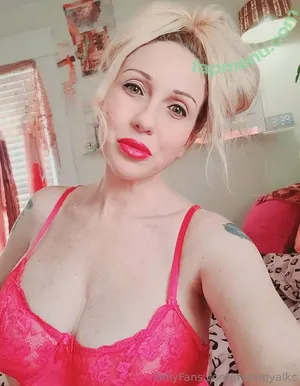 missroyalkc / missroyaltyxoxo nude photo #0050