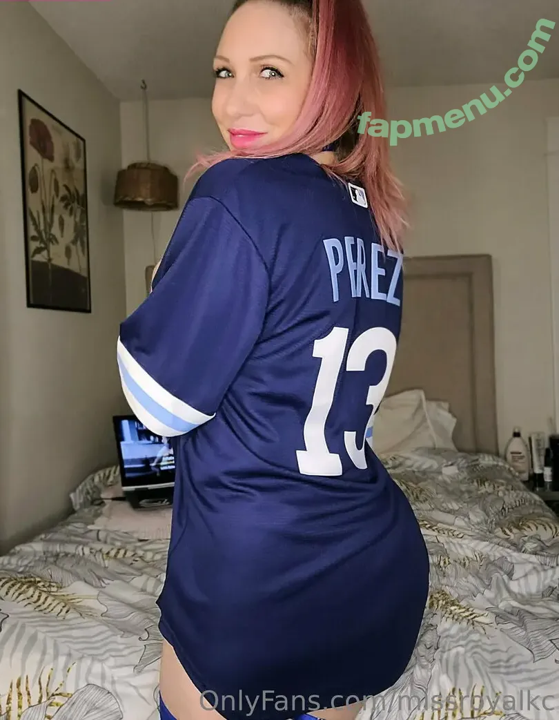 missroyalkc nude photo #0035 (missroyaltyxoxo)