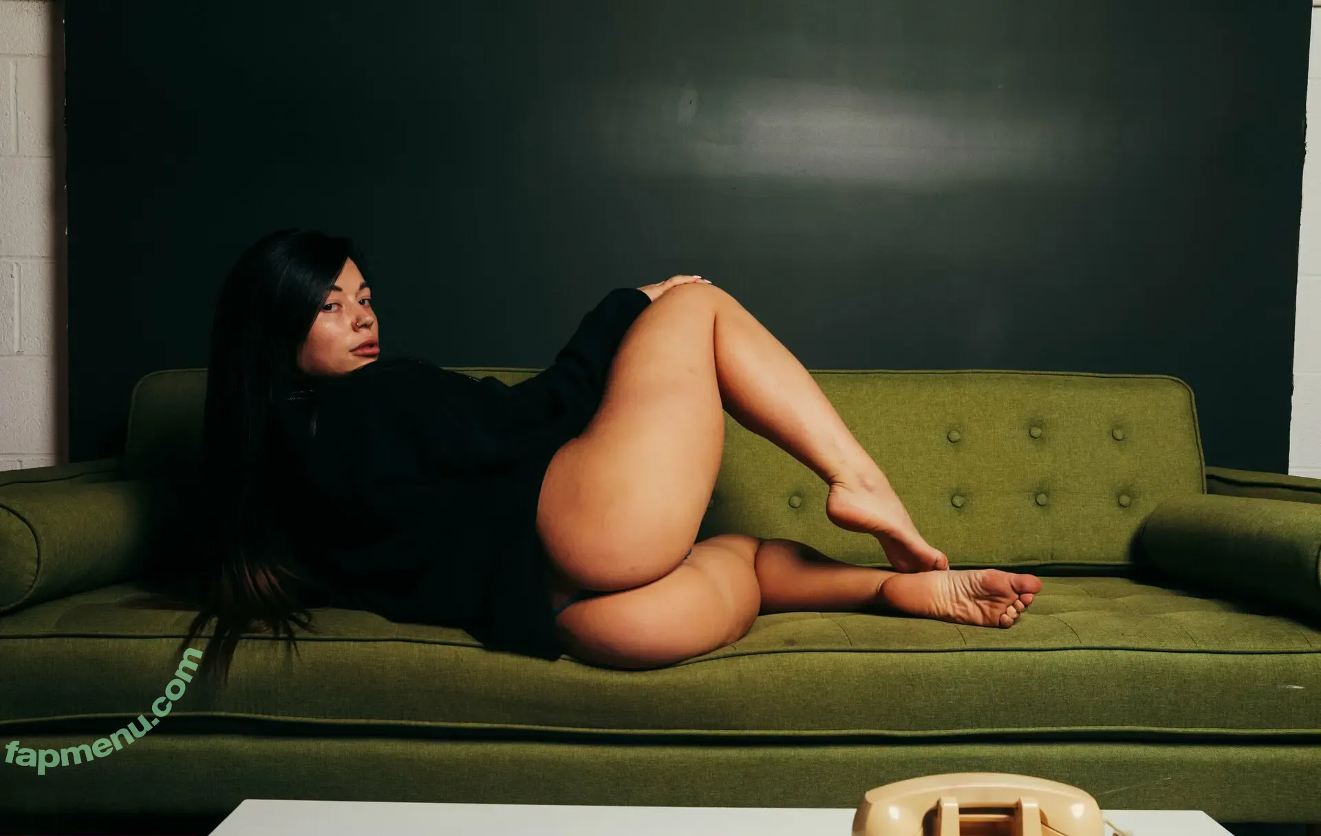 misss_mel nude photo #0037 (misss.mel)