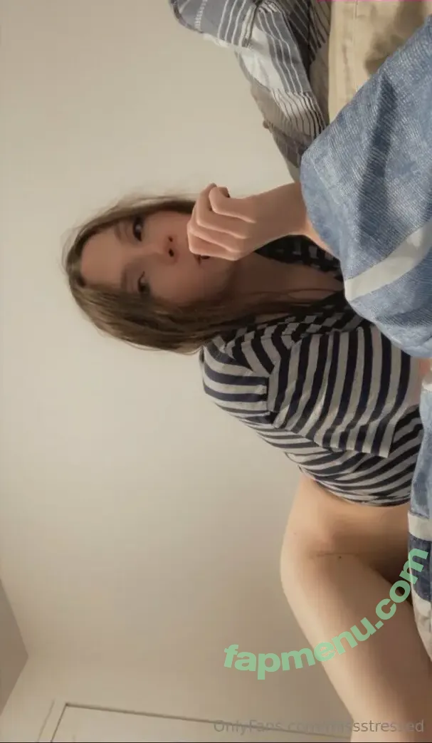 missstressed nude photo #0012 (Gabi / miss.stressed)