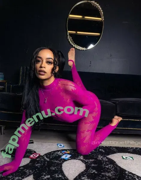 misstiquethegeek nude photo #0003 (misstiquethegeek)