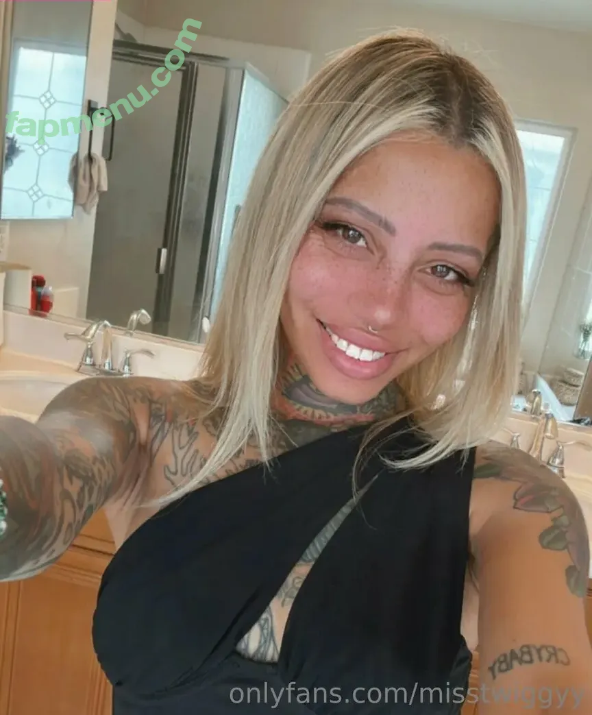 misstwiggyy nude photo #0044 (misstwiggyfit)